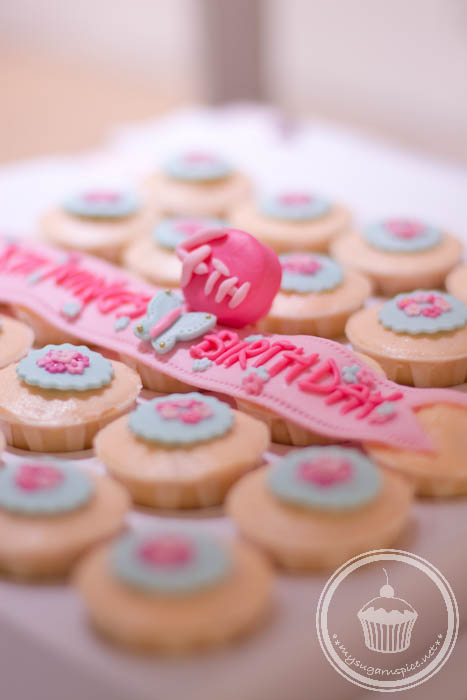 Flower theme cupcakes